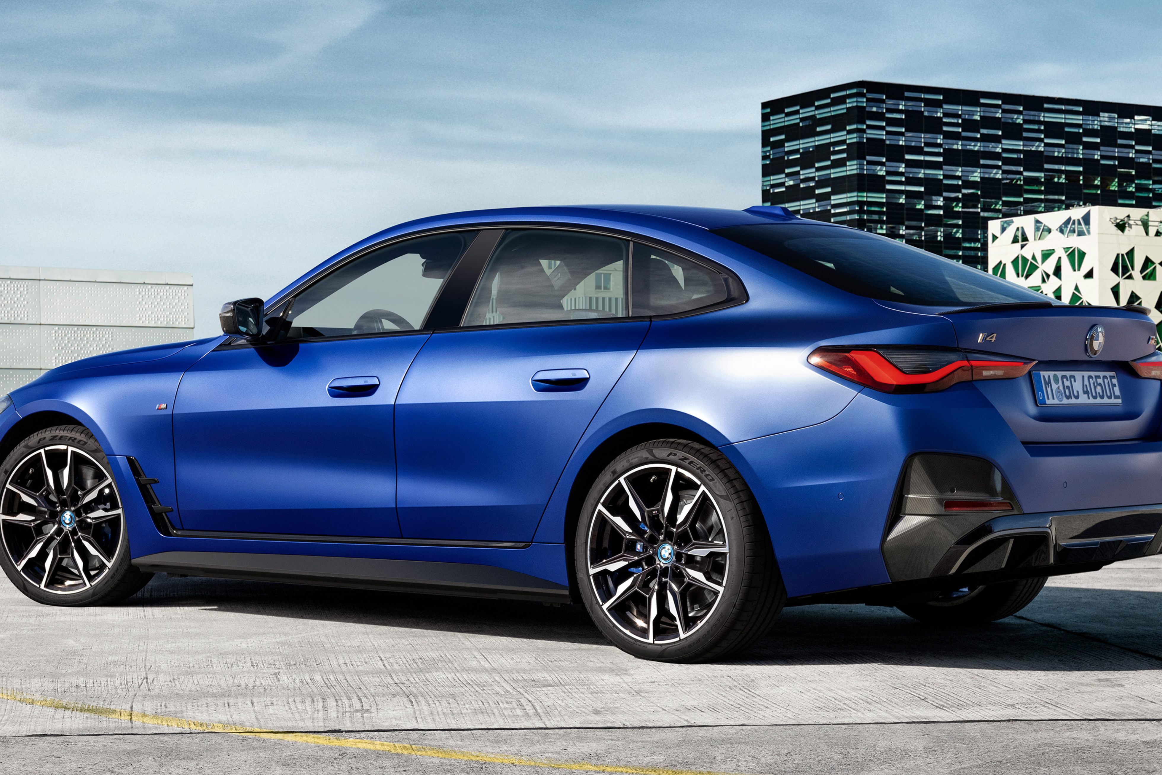 BMW i4 Photo